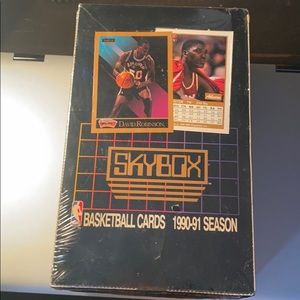 Skybox Basketball Box